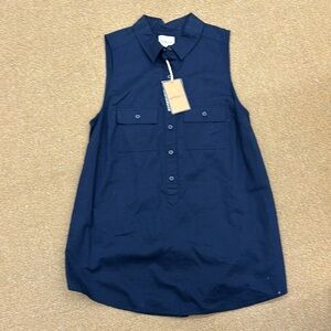 NWT Navy size smalll GH Bass sleeveless collared shirt, women’s
